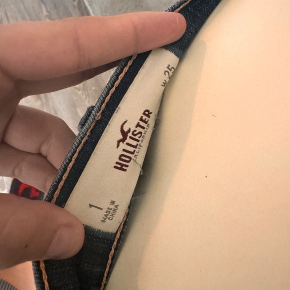 Hollister Jean shorts - Picture 7 of 7